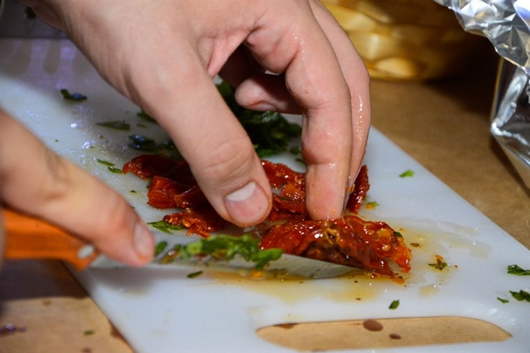 The Hummus Game 